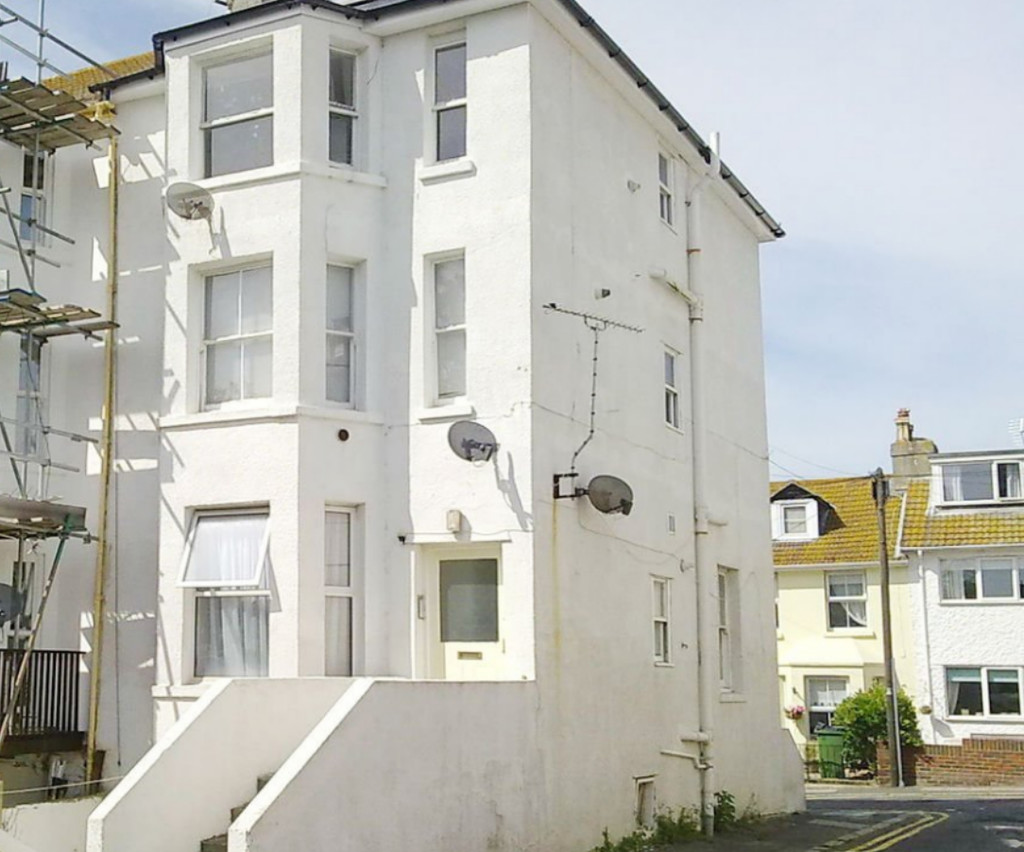 1 bed Flat for rent in Kent. From Martin & Co - Folkestone