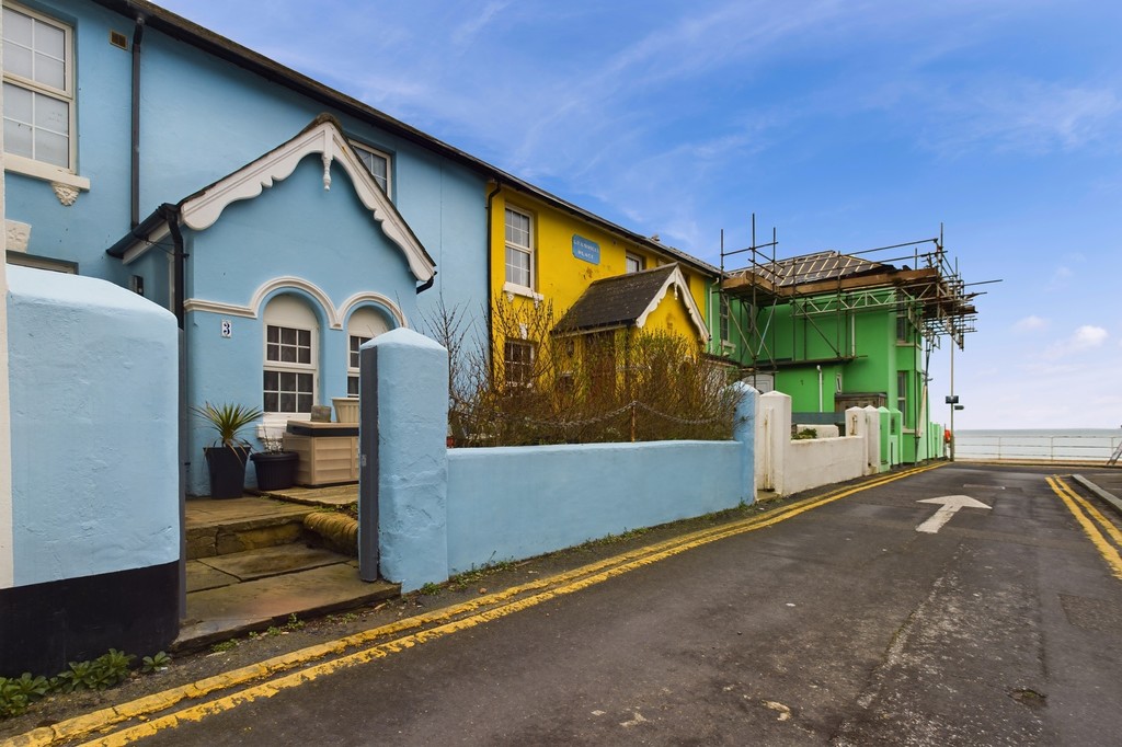 2 bed Cottage for rent in Kent. From Martin & Co - Folkestone