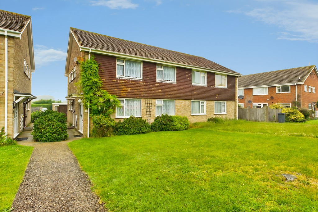 2 bed Annexe for rent in Kent. From Martin & Co - Folkestone