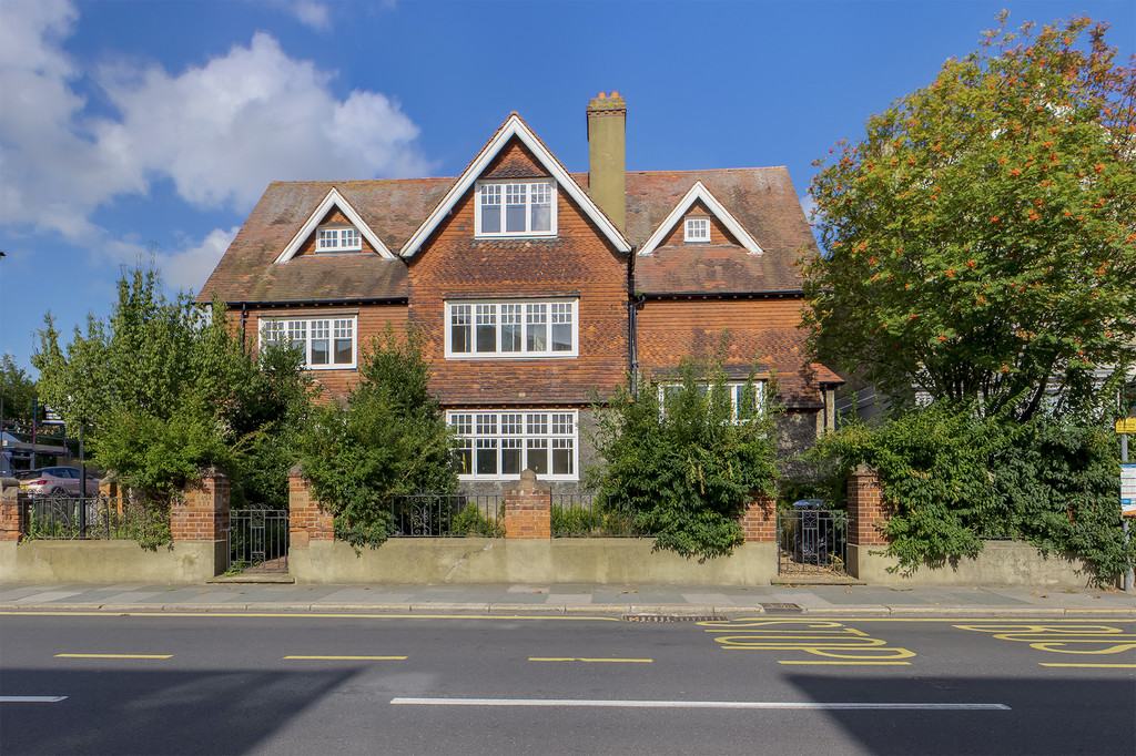 1 bed Apartment for rent in Kent. From Martin & Co - Folkestone 1 bed Apartment for rent in Kent. From Martin & Co - Folkestone