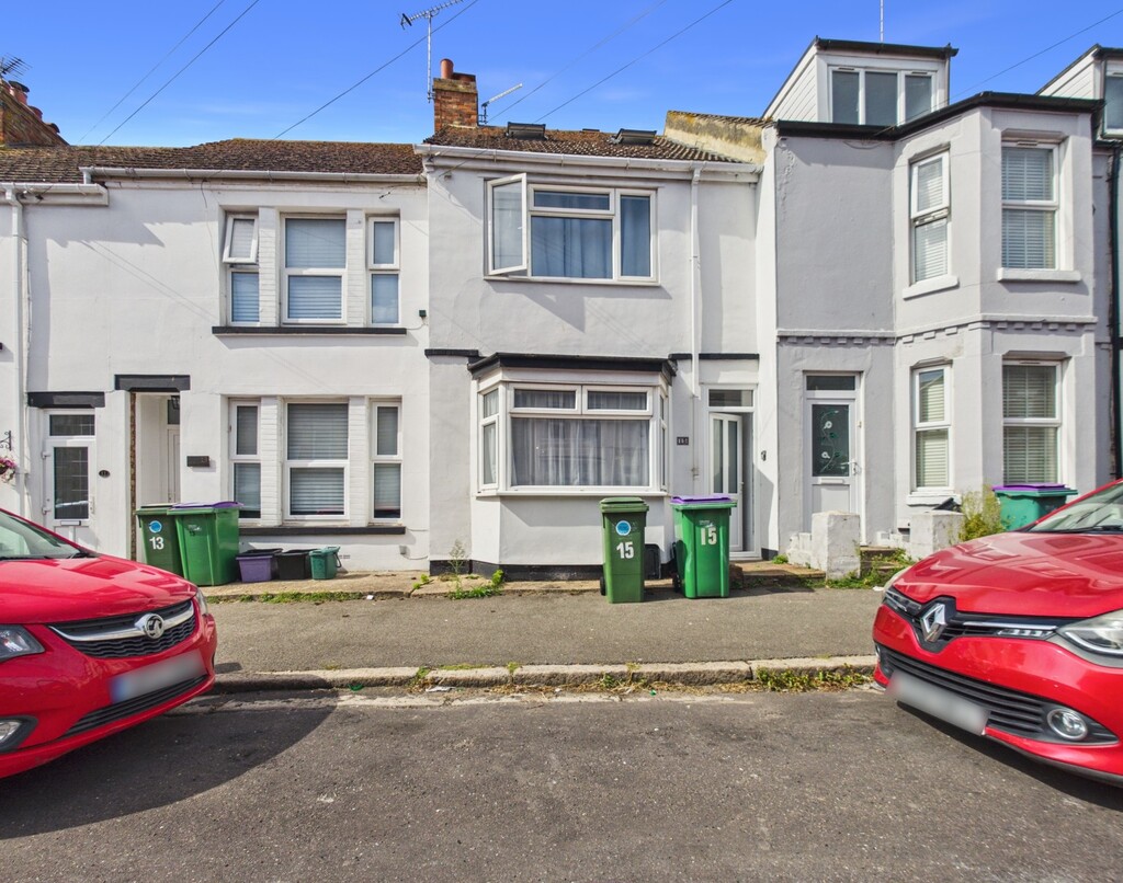 3 bed Mid Terraced House for rent in Folkestone. From Martin & Co - Folkestone 3 bed Mid Terraced House for rent in Folkestone. From Martin & Co - Folkestone