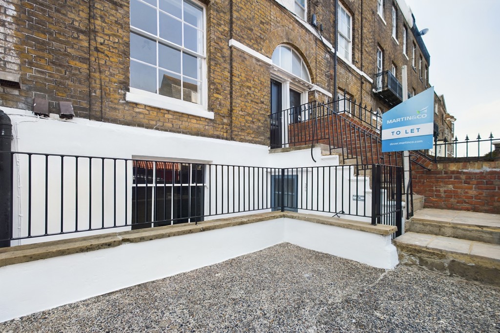 2 bed Annexe for rent in Dover. From Martin & Co - Folkestone 2 bed Annexe for rent in Dover. From Martin & Co - Folkestone