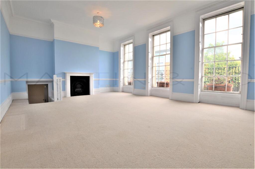 2 bed Apartment for rent in Rochester. From Martin & Co - Medway