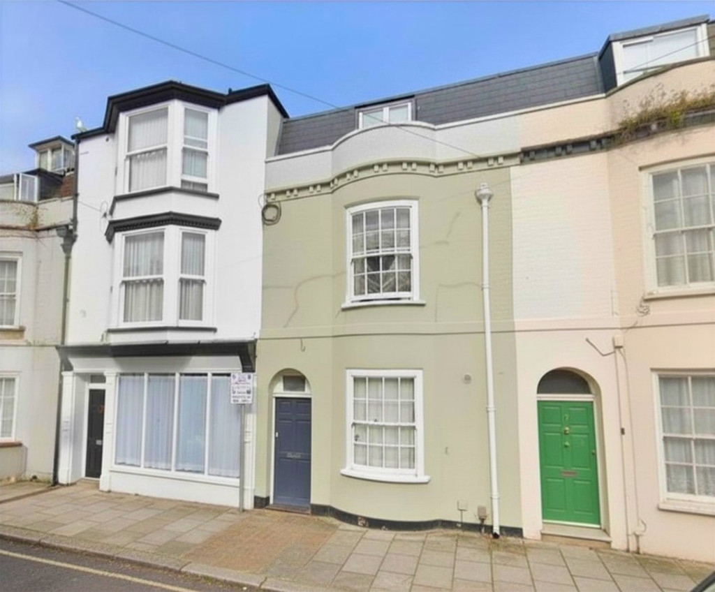 3 bed Mid Terraced House for rent in Weymouth. From Martin & Co - Weymouth 3 bed Mid Terraced House for rent in Weymouth. From Martin & Co - Weymouth