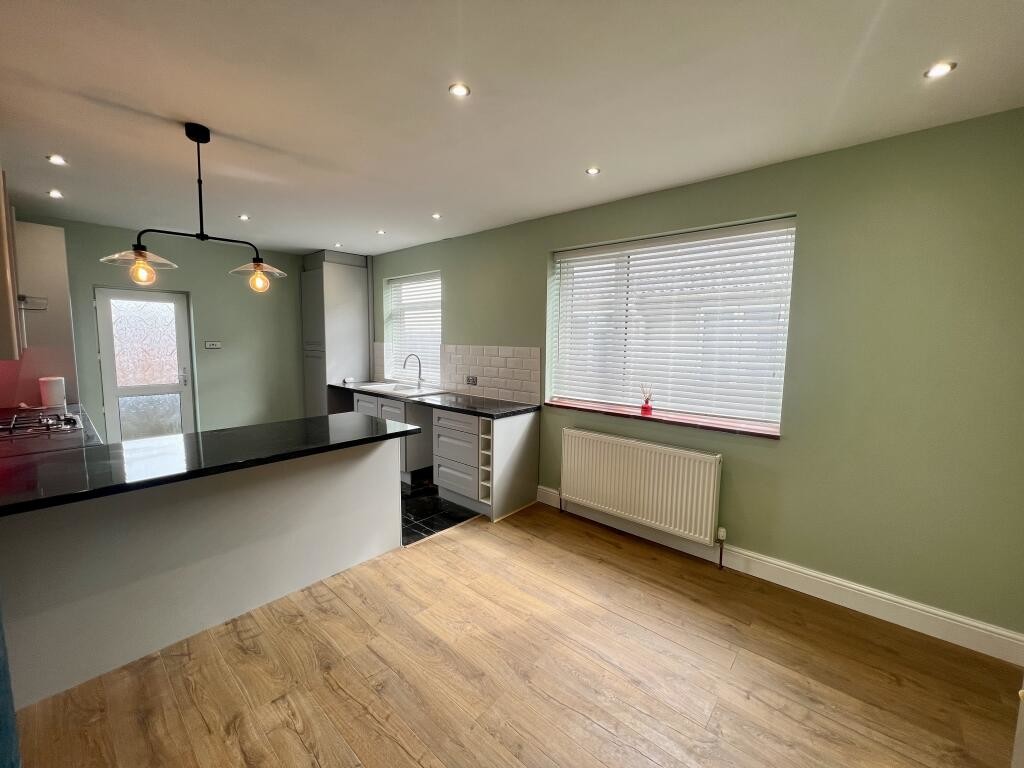 2 bed Annexe for rent in United Kingdom. From Martin & Co - Weymouth
