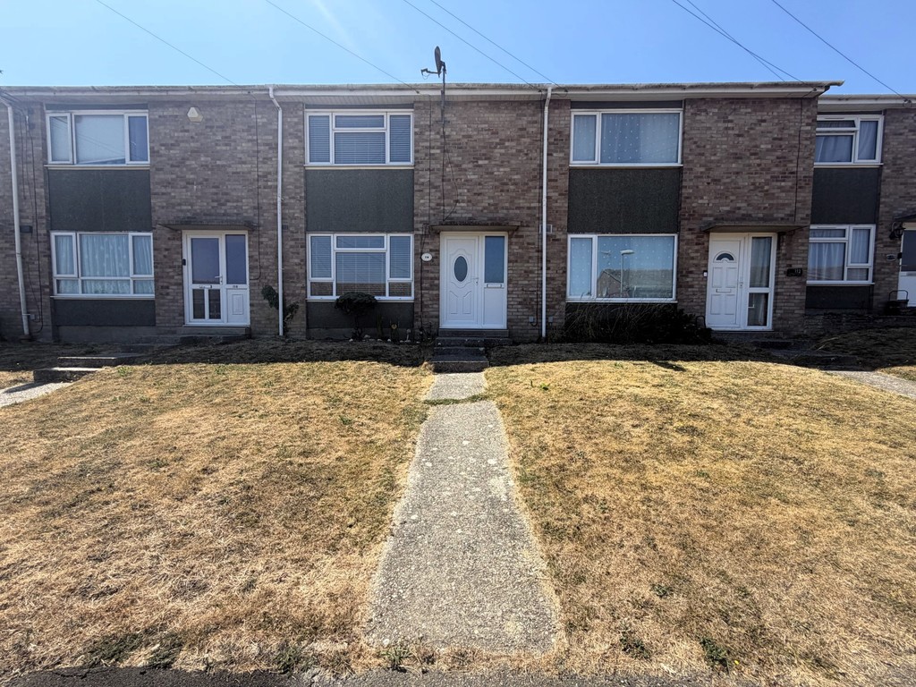 2 bed Mid Terraced House for rent in Weymouth. From Martin & Co - Weymouth