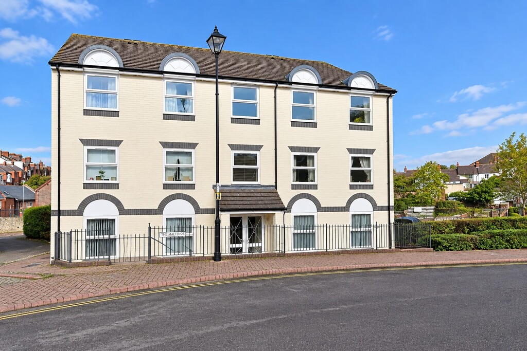 1 bed 1st Floor Flat for rent in Dorset. From Martin & Co - Weymouth