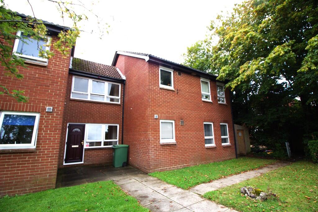 4 bed Studio for rent in New Milton. From Martin & Co - New Milton 4 bed Studio for rent in New Milton. From Martin & Co - New Milton