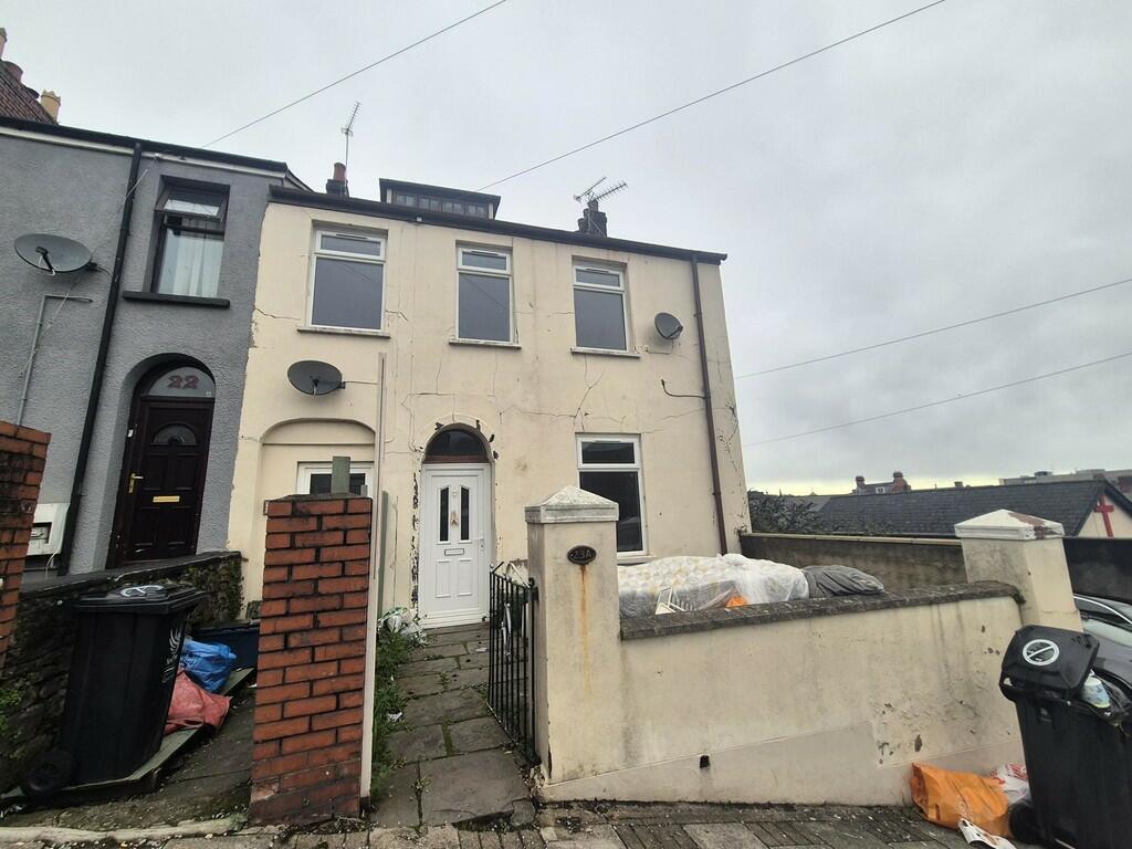 1 bed 1st Floor Flat for rent in Newport. From Martin & Co - Newport