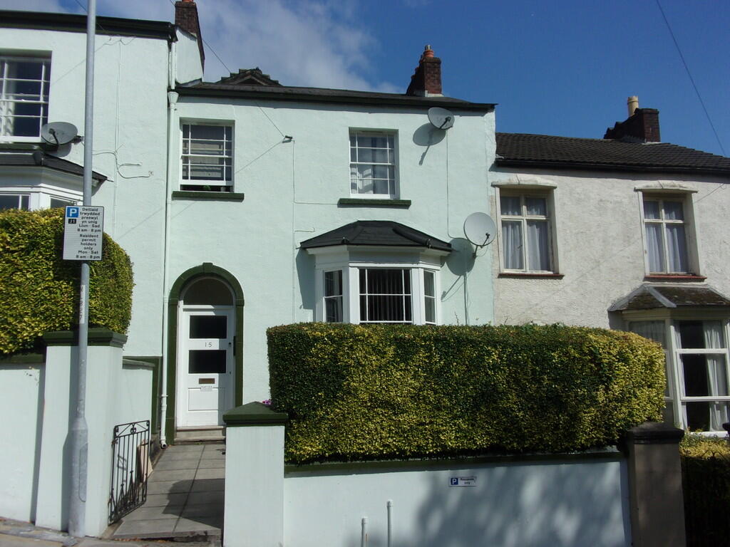 1 bed 1st Floor Flat for rent in Newport. From Martin & Co - Newport