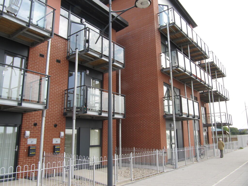 2 bed Apartment for rent in Newport. From Martin & Co - Newport