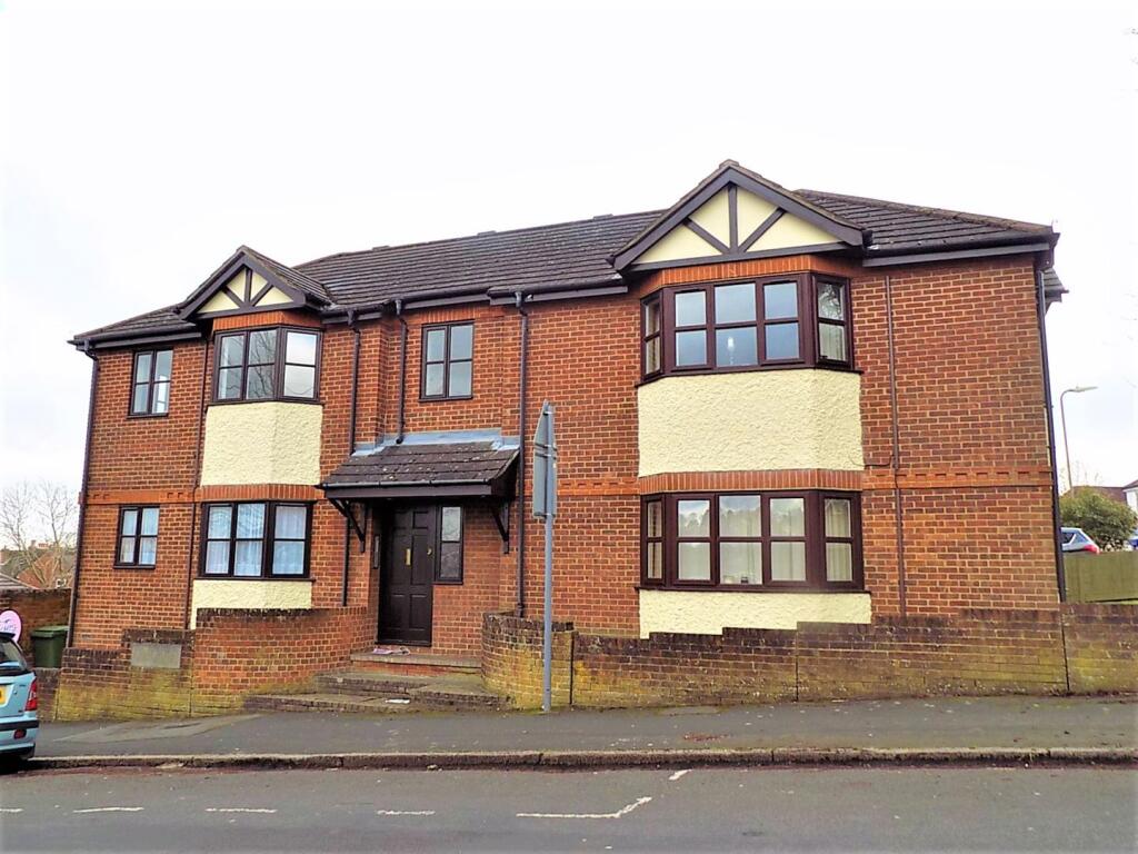 1 bed Apartment for rent in Ash Green. From Martin & Co - Aldershot