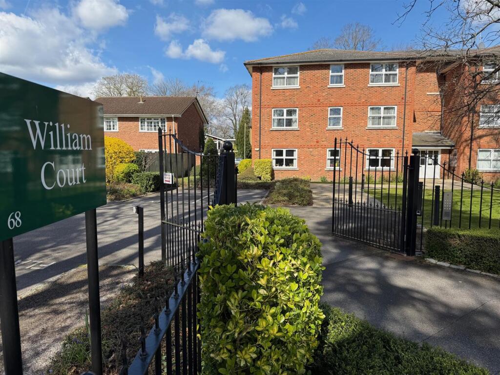 2 bed Apartment for rent in Farnborough. From Martin & Co - Aldershot 2 bed Apartment for rent in Farnborough. From Martin & Co - Aldershot