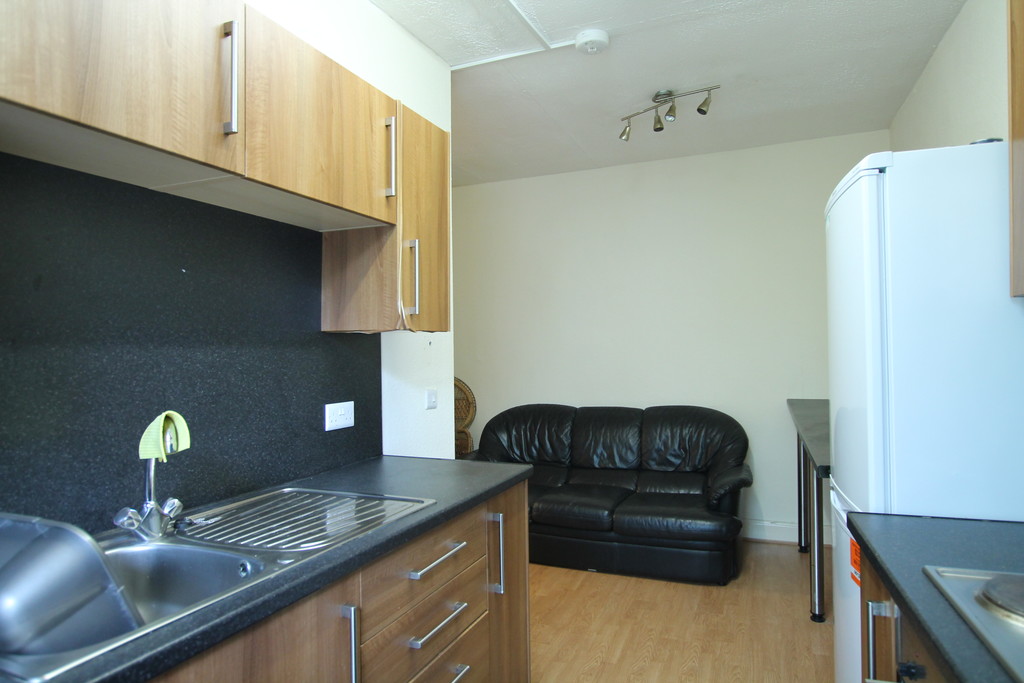 2 bed Flat for rent in    . From Martin & Co - Dundee