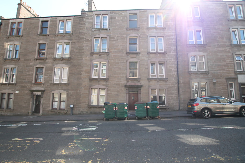 1 bed Apartment for rent in .. From Martin & Co - Dundee