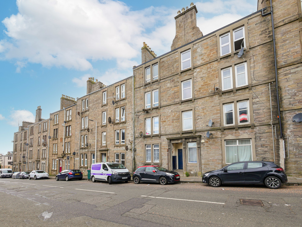 1 bed Flat for rent in Scotland. From Martin & Co - Dundee