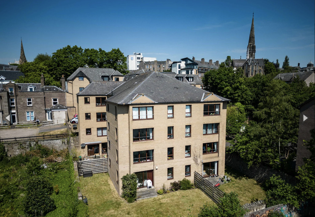 2 bed Apartment for rent in .. From Martin & Co - Dundee