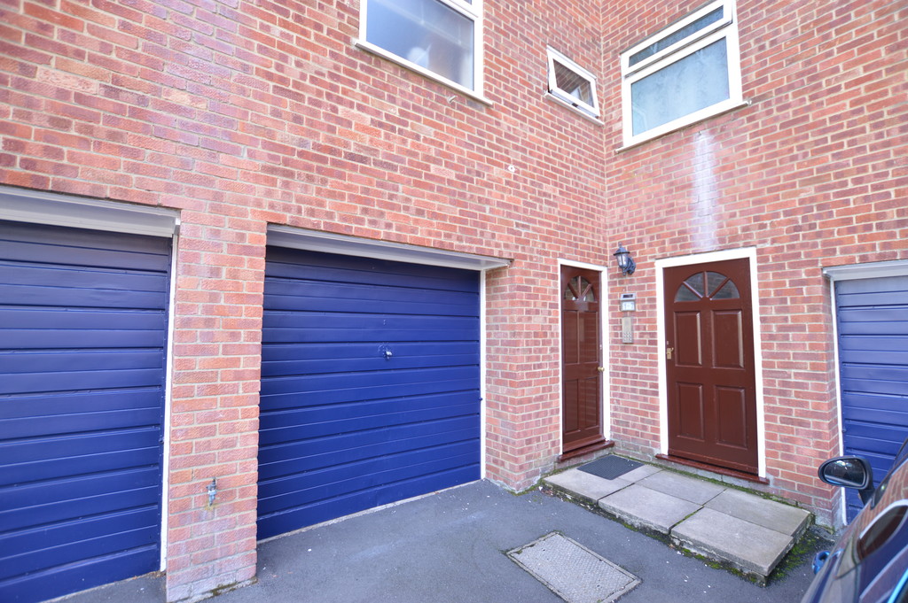 1 bed Apartment for rent in Maidenhead. From Martin & Co - Slough