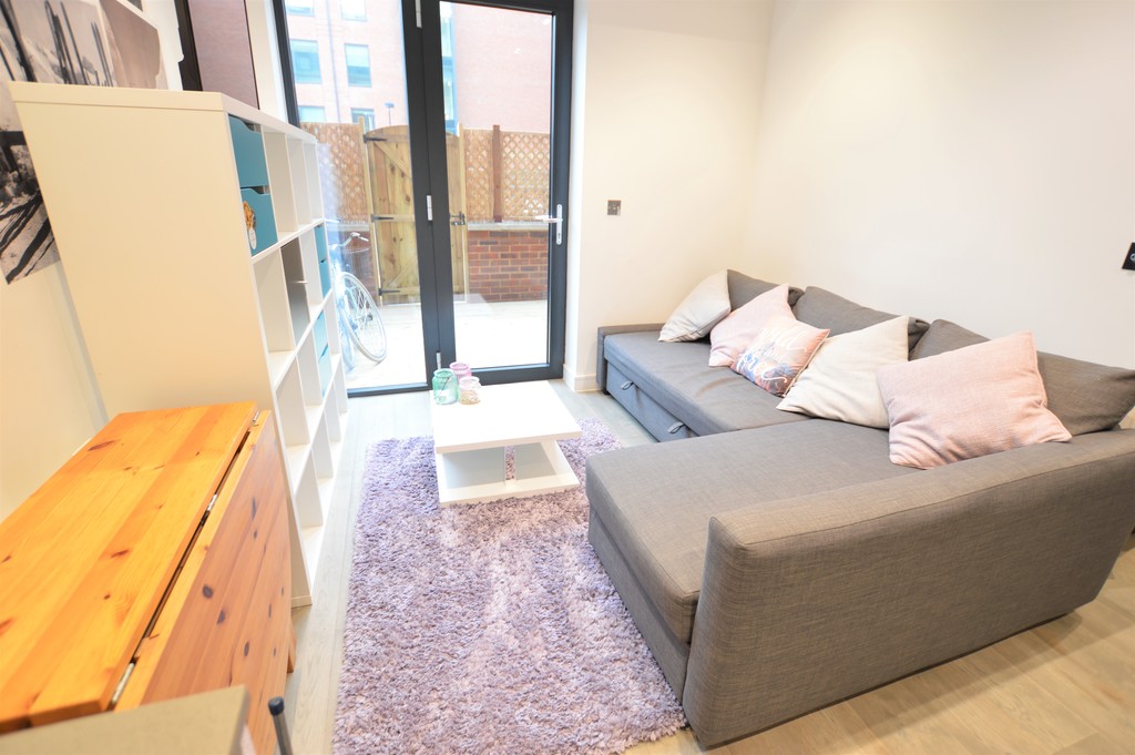 1 bed Apartment for rent in Berkshire. From Martin & Co - Slough