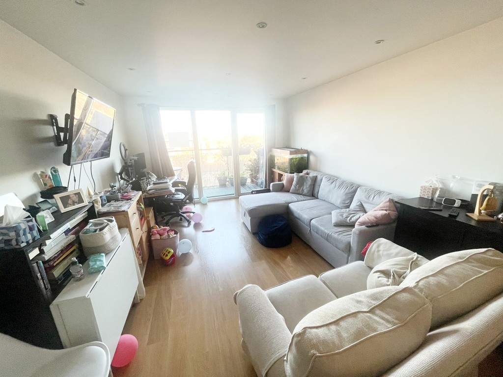 2 bed Apartment for rent in Berkshire. From Martin & Co - Slough 2 bed Apartment for rent in Berkshire. From Martin & Co - Slough