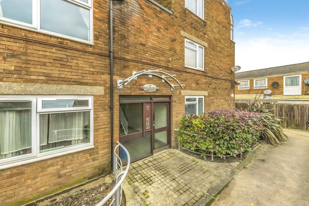 1 bed 1st Floor Flat for rent in Streatham. From Martin & Co - Balham