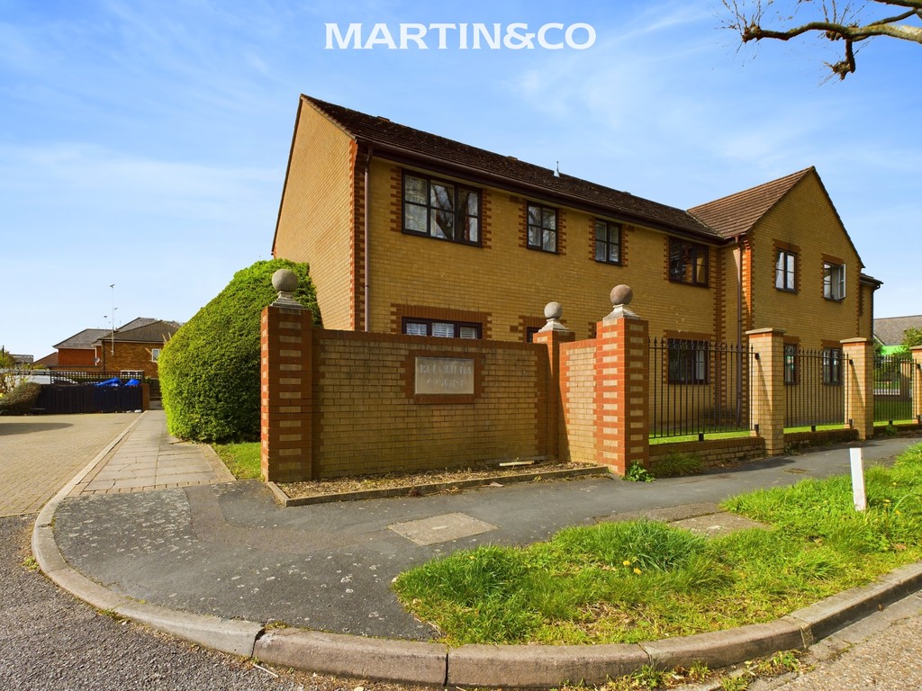 1 bed Apartment for rent in Middlesex. From Martin & Co - Staines