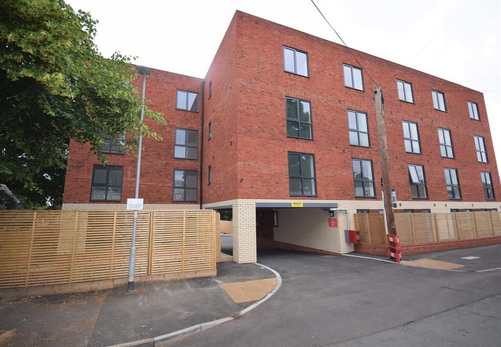 1 bed Apartment for rent in Newcastle under Lyme. From Martin & Co - Stoke On Trent