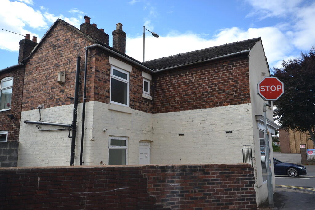1 bed 1st Floor Flat for rent in Stoke-on-Trent. From Martin & Co - Stoke On Trent