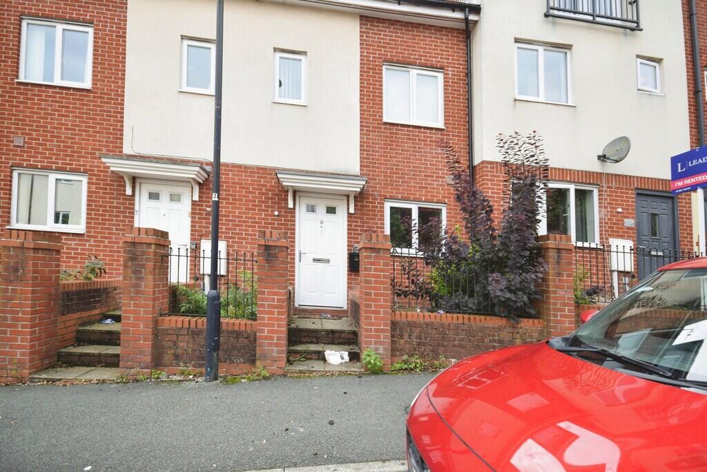 3 bed Town House for rent in Stoke-on-Trent. From Martin & Co - Stoke On Trent