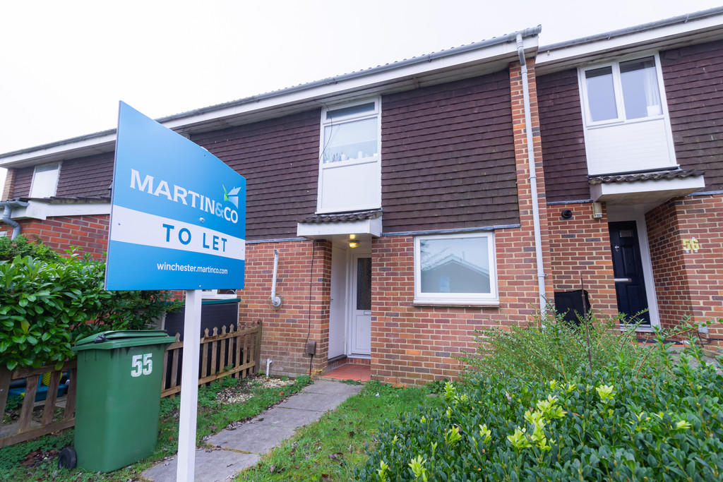 1 bed House Share for rent in Winchester. From Martin & Co - Winchester