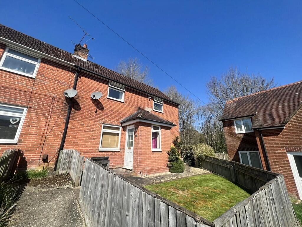 6 bed Semi Detached for rent in Winchester. From Martin & Co - Winchester