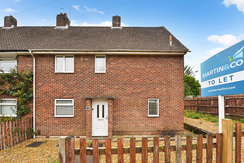 5 bed Semi Detached for rent in Winchester. From Martin & Co - Winchester