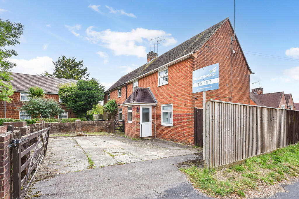 5 bed Semi Detached for rent in Winchester. From Martin & Co - Winchester