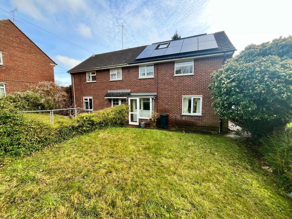 5 bed Semi Detached for rent in Winchester. From Martin & Co - Winchester