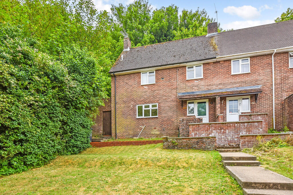 1 bed Semi Detached for rent in Harestock. From Martin & Co - Winchester