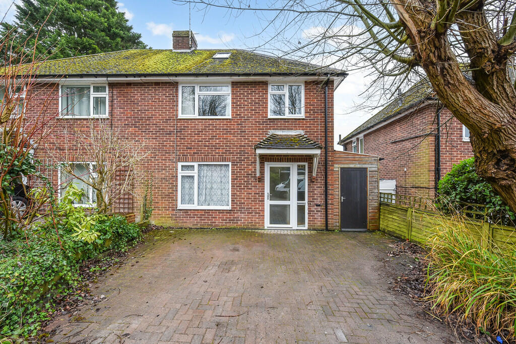 1 bed House Share for rent in Winchester. From Martin & Co - Winchester