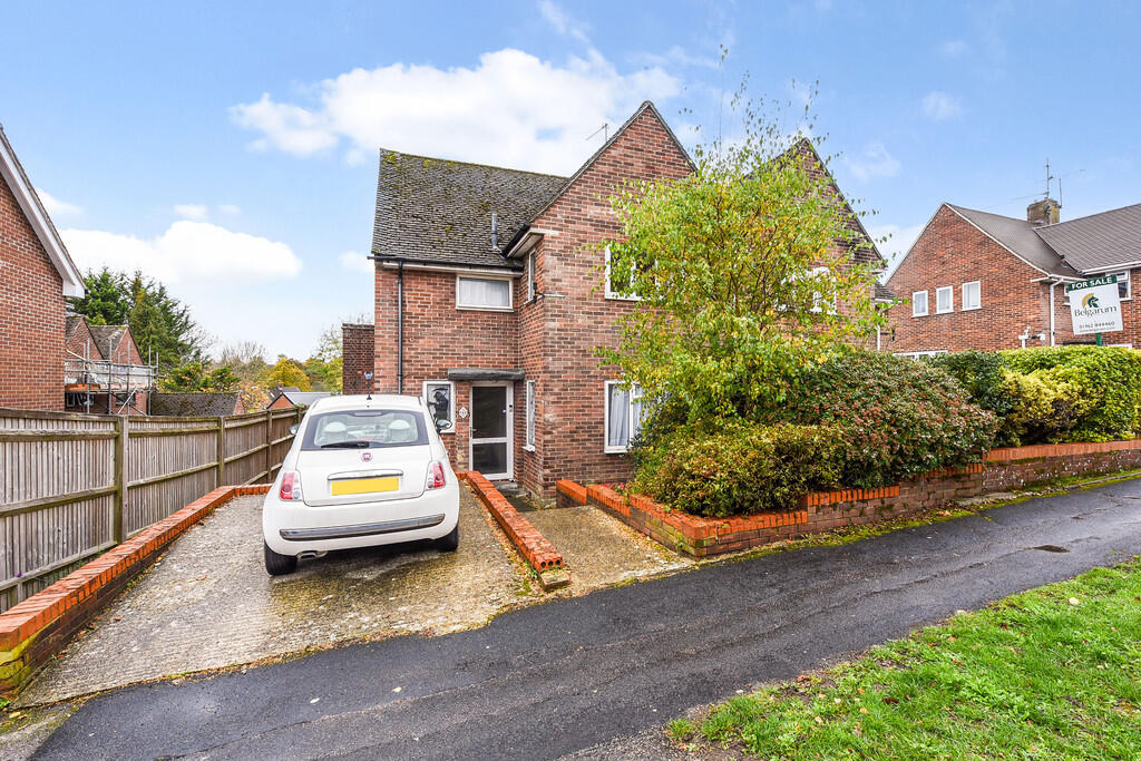 1 bed House Share for rent in Harestock. From Martin & Co - Winchester