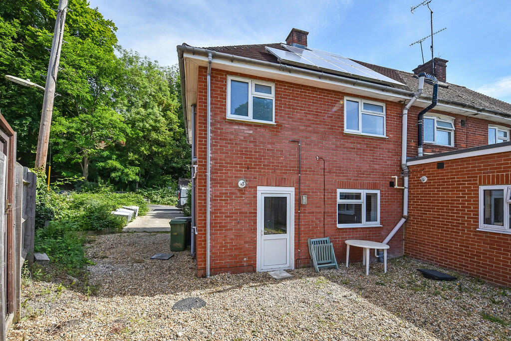 1 bed House Share for rent in Winchester. From Martin & Co - Winchester