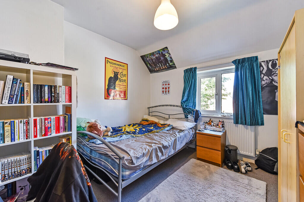 5 bed House Share for rent in Winchester. From Martin & Co - Winchester