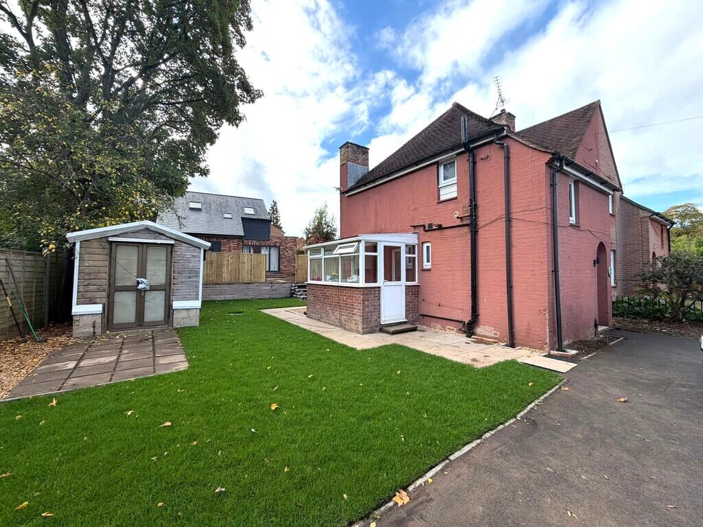 4 bed House Share for rent in Harestock. From Martin & Co - Winchester