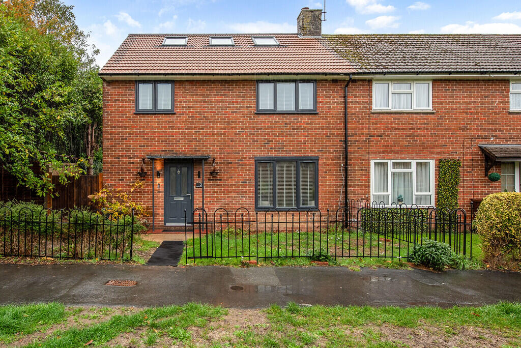 4 bed End of Terrace for rent in Harestock. From Martin & Co - Winchester 4 bed End of Terrace for rent in Harestock. From Martin & Co - Winchester