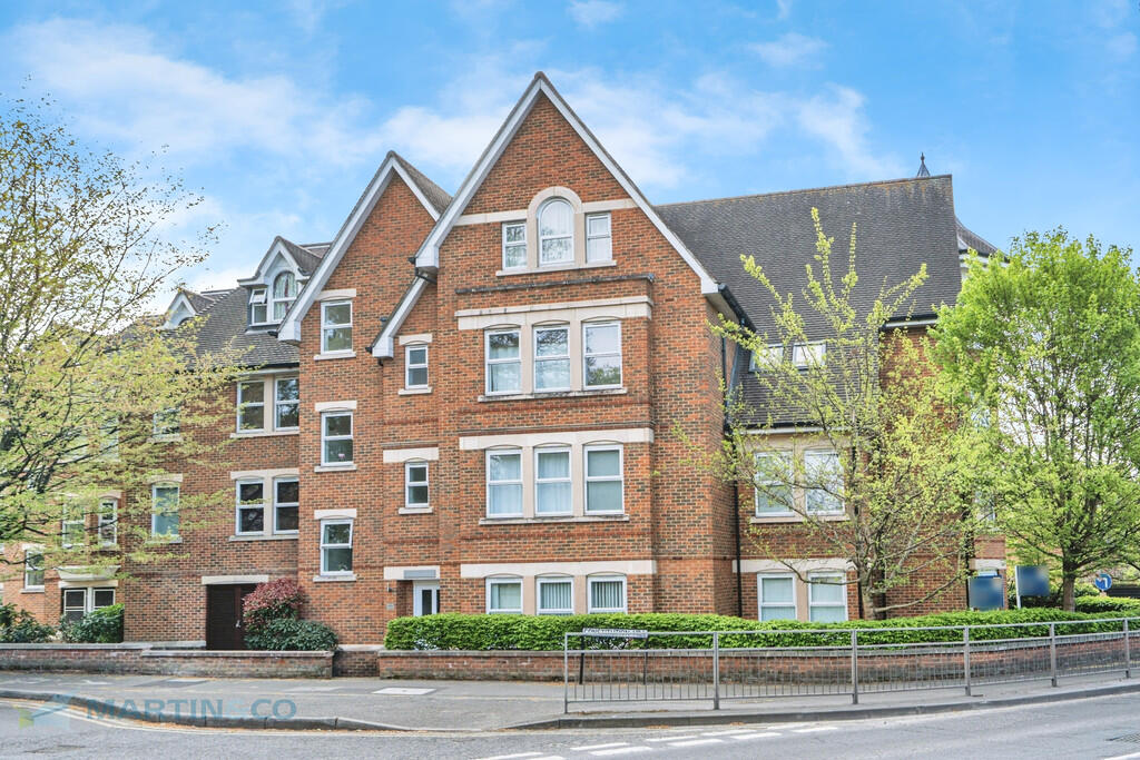 2 bed Apartment for rent in Woking. From Martin & Co - Woking