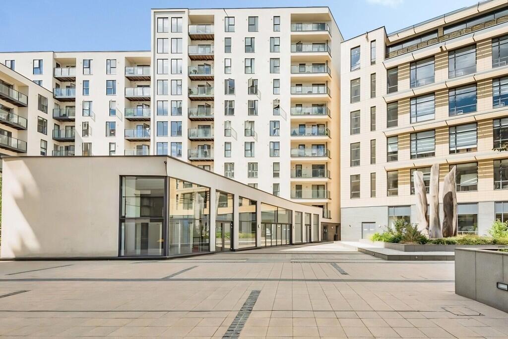 2 bed Apartment for rent in Pyrford. From Martin & Co - Woking
