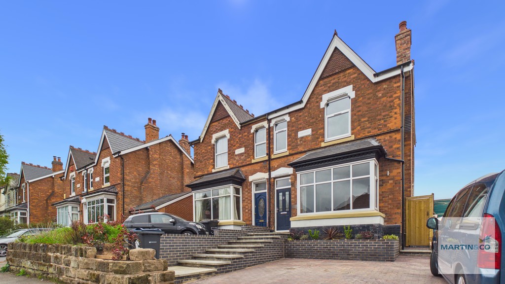 3 bed Barn Conversion for rent in Royal Sutton Coldfield. From Martin & Co - Sutton Coldfield