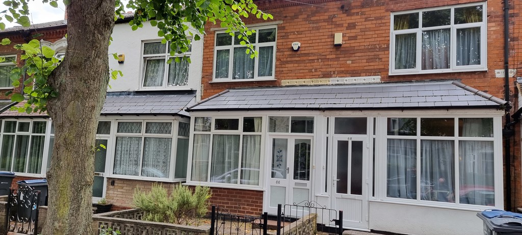 2 bed Mid Terraced House for rent in Royal Sutton Coldfield. From Martin & Co - Sutton Coldfield