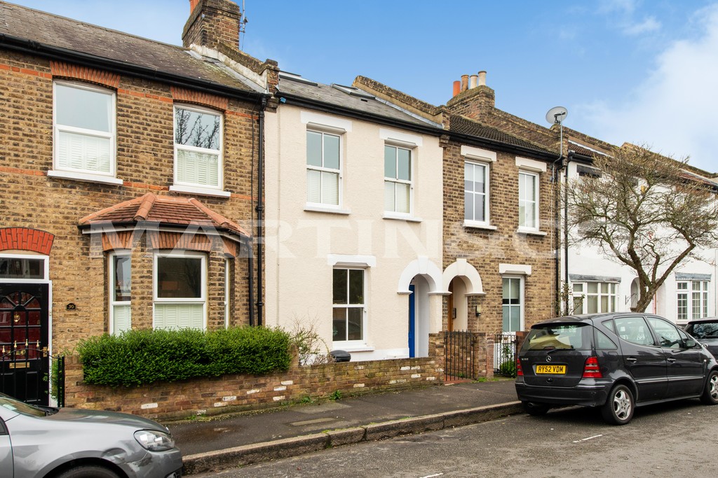 4 bed Mid Terraced House for rent in Redbridge. From Martin & Co - Wanstead