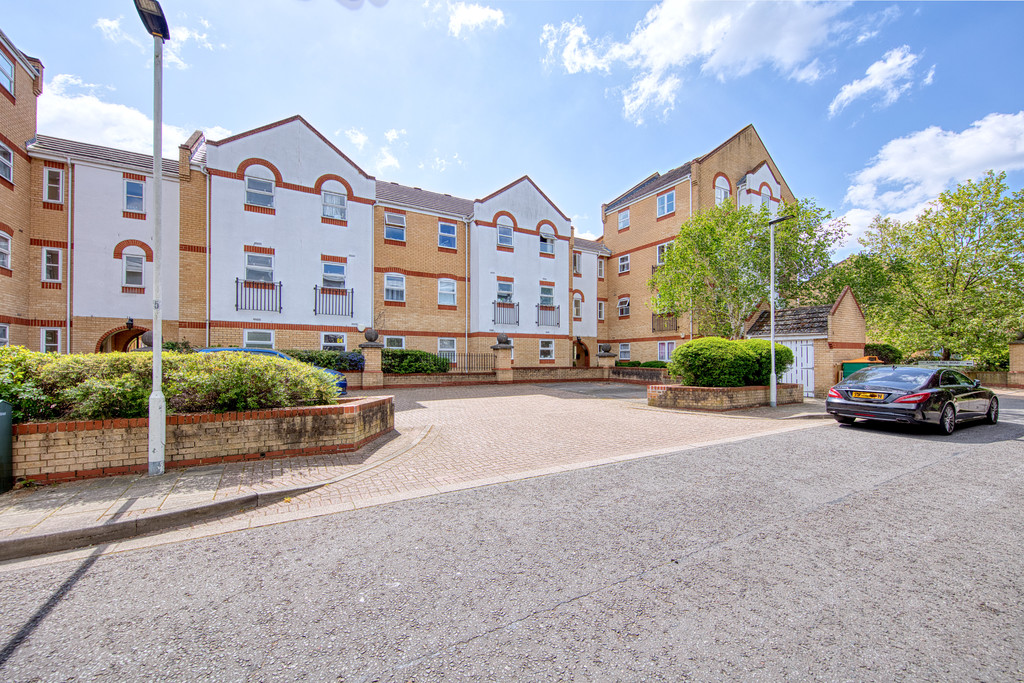 1 bed Apartment for rent in Beckton. From Martin & Co - Wanstead