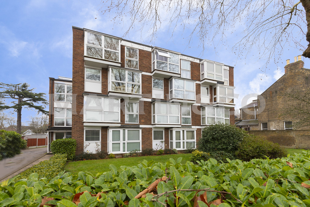 2 bed Ground Floor Flat for rent in Wanstead. From Martin & Co - Wanstead