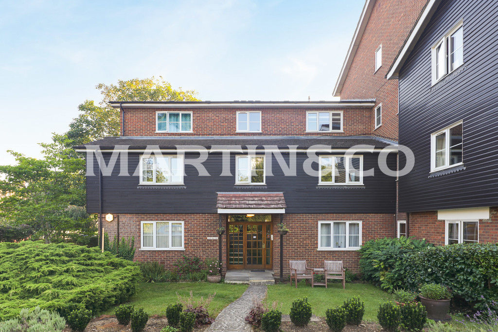 1 bed Apartment for rent in Redbridge. From Martin & Co - Wanstead