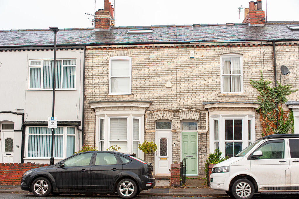 3 bed Mid Terraced House for rent in York. From Martin & Co - York 3 bed Mid Terraced House for rent in York. From Martin & Co - York
